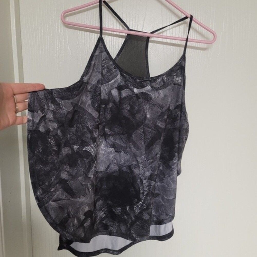 ~ womens grey patterned athletic under armour workout shirt - no size tag